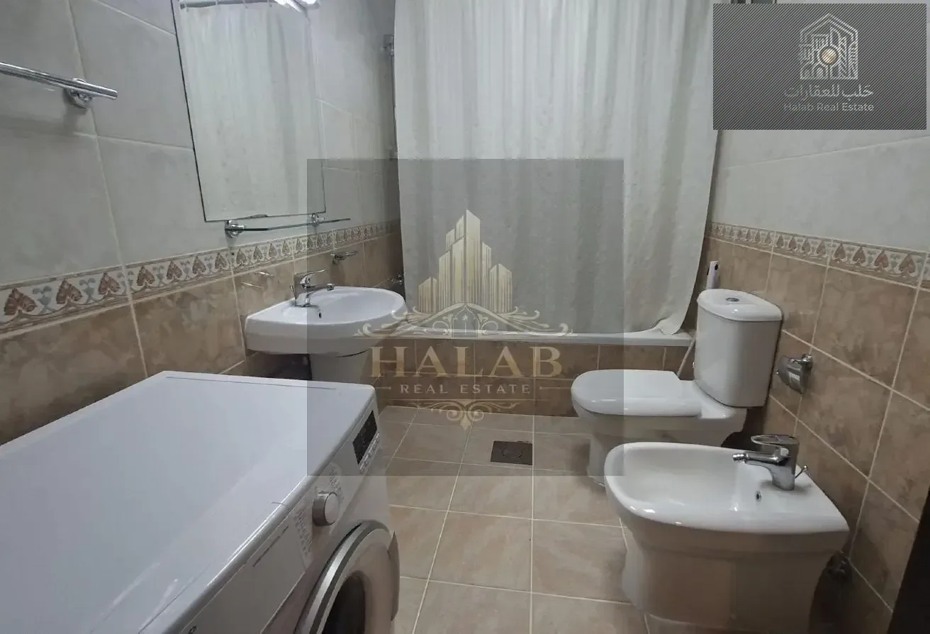 Spacious 2 Bedroom Fully Furnished Apartment in Al Khair Tower, Corniche