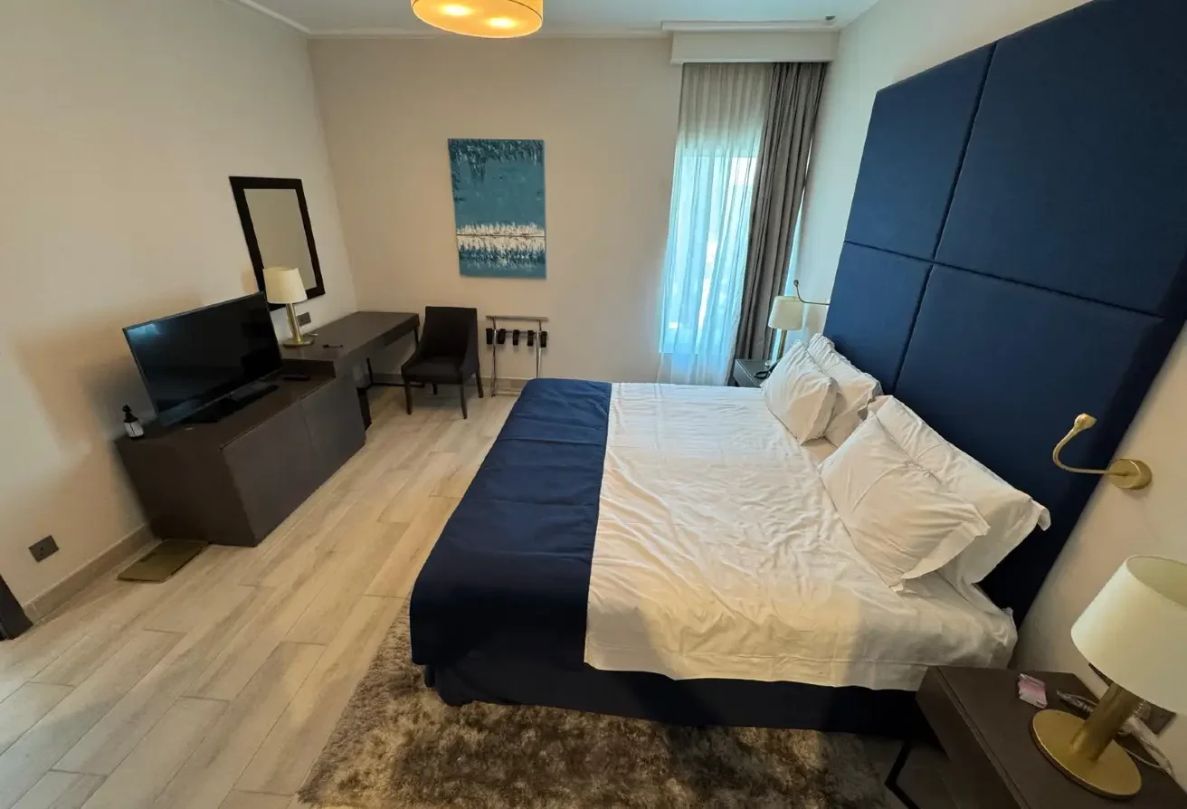 Luxury | Furnished | 1 Bed | Apartment | West Bay