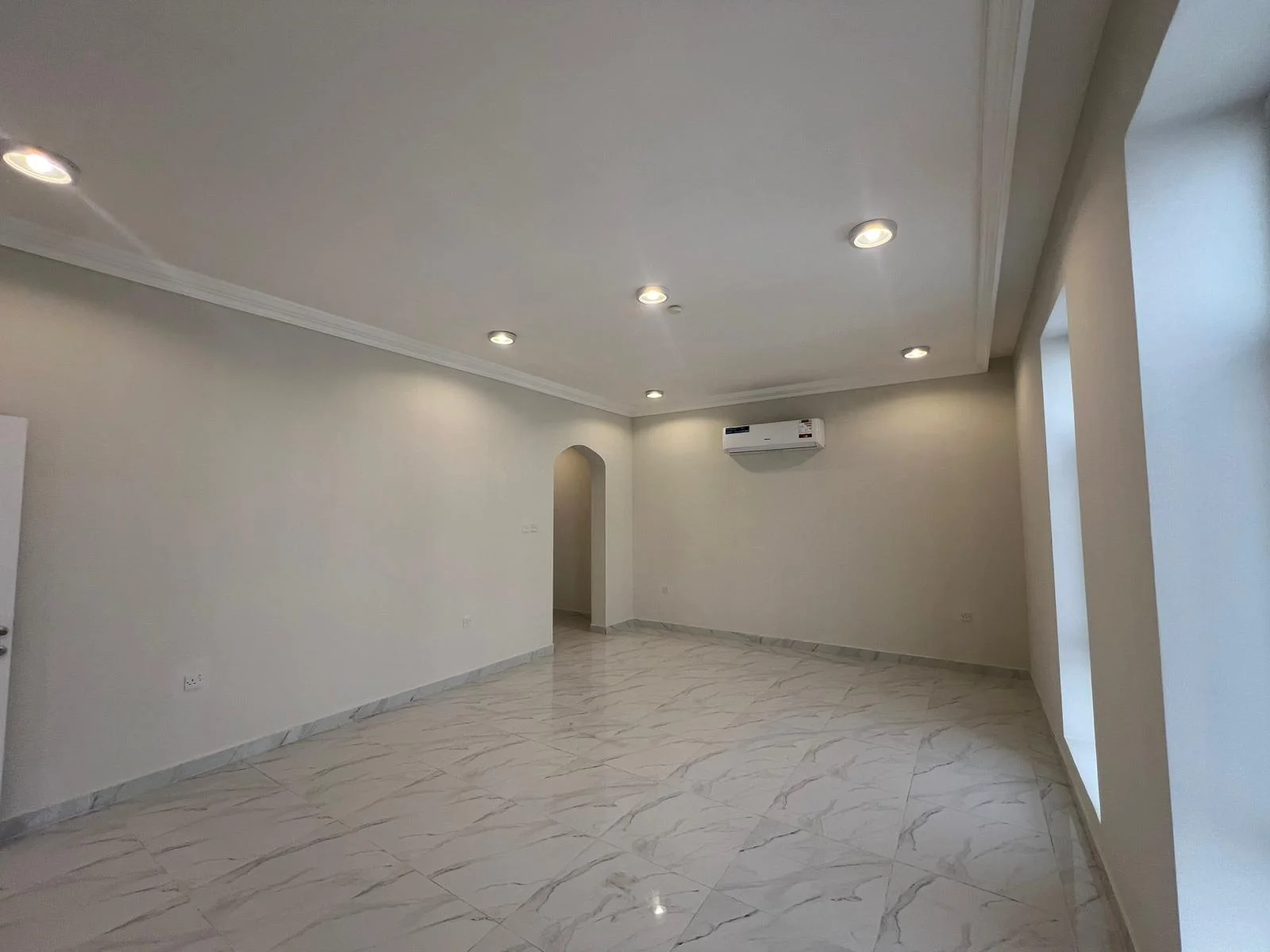 Spacious 5-Bedroom UF Villa for Rent in Muraikh