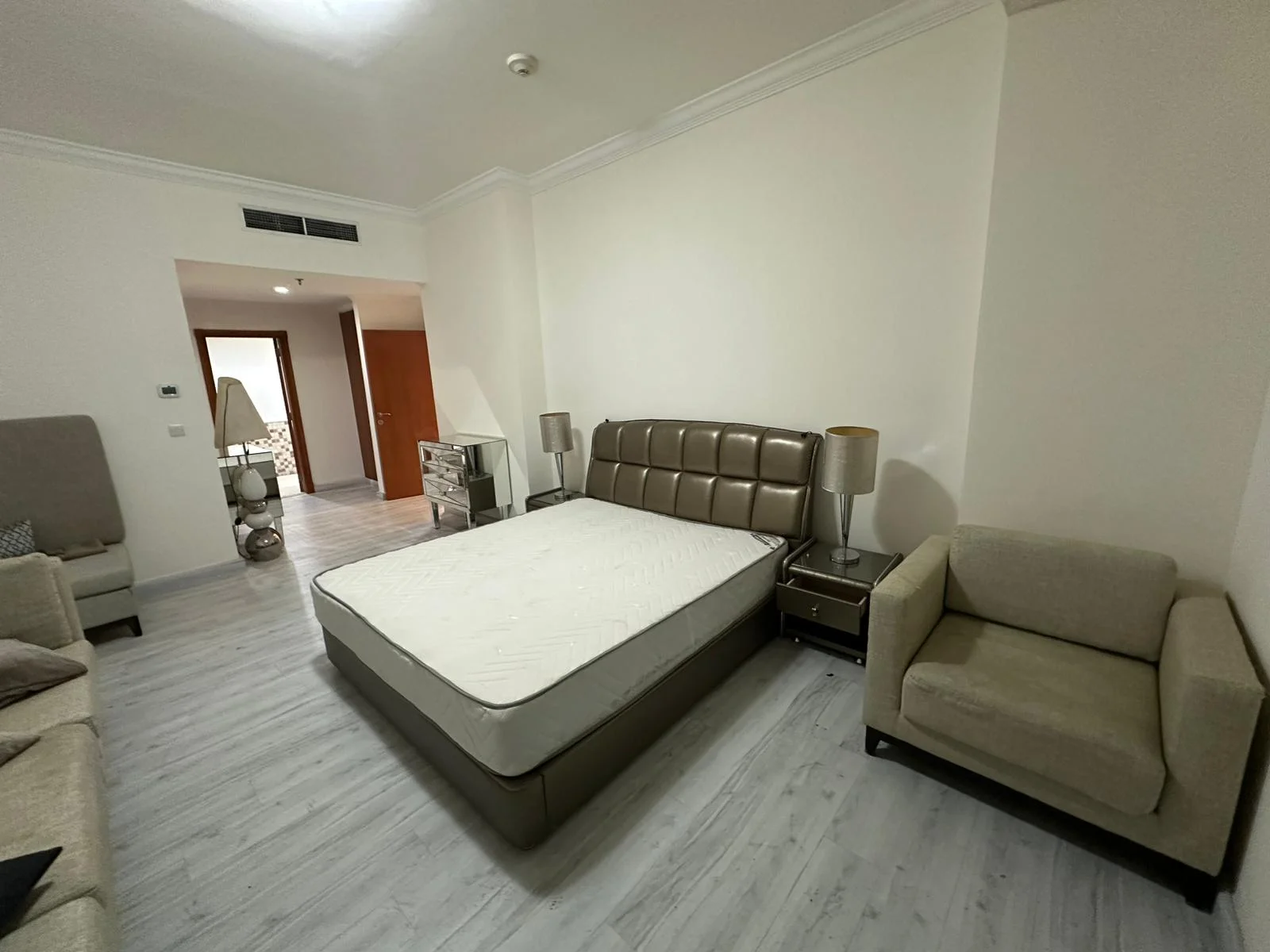 HOT RESALE/ Luxury 3 Bedroom Marina View/The Pearl