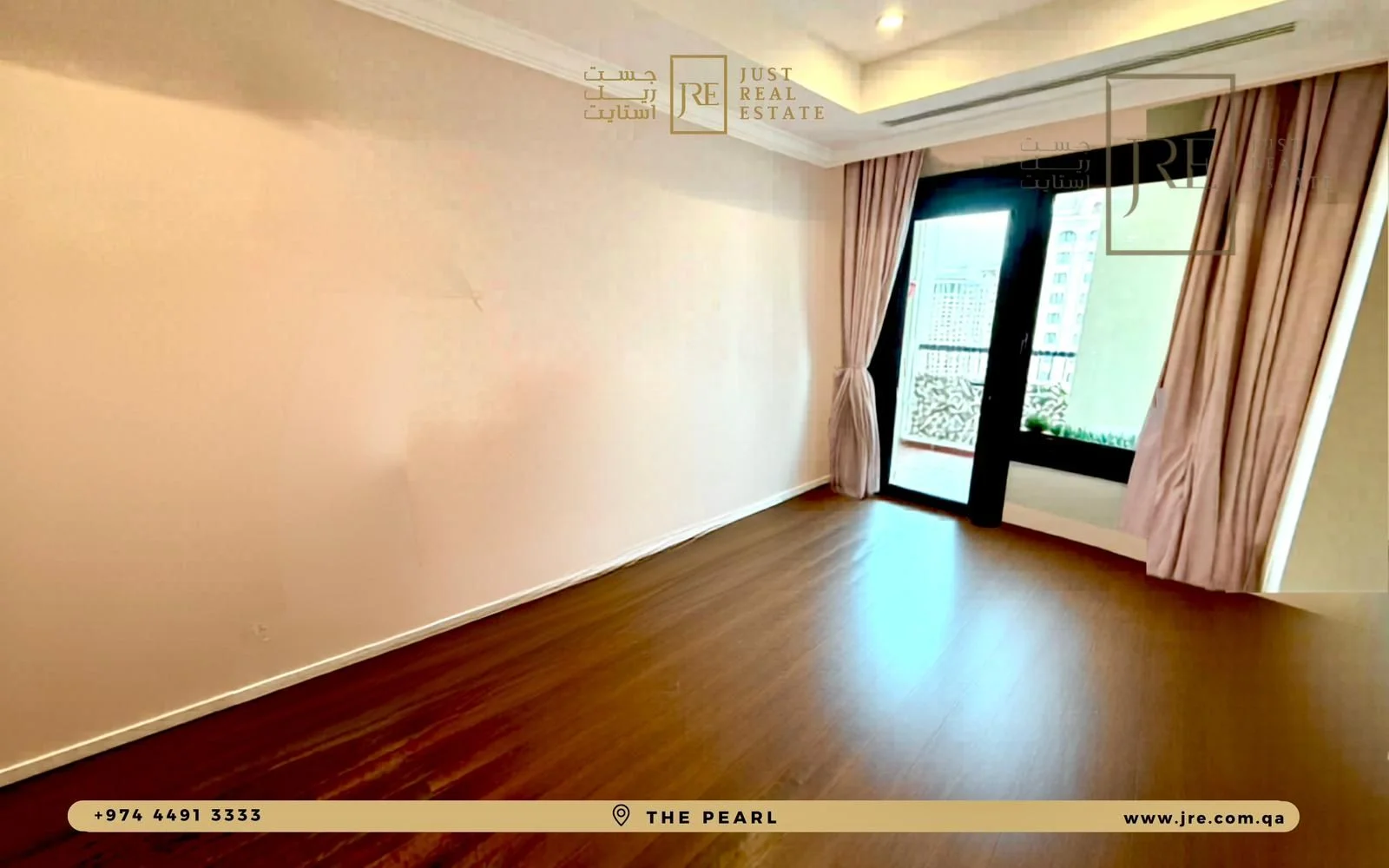 Spacious 4-Bedroom Apartment + Maid's Room in The Pearl | Semi-Furnished