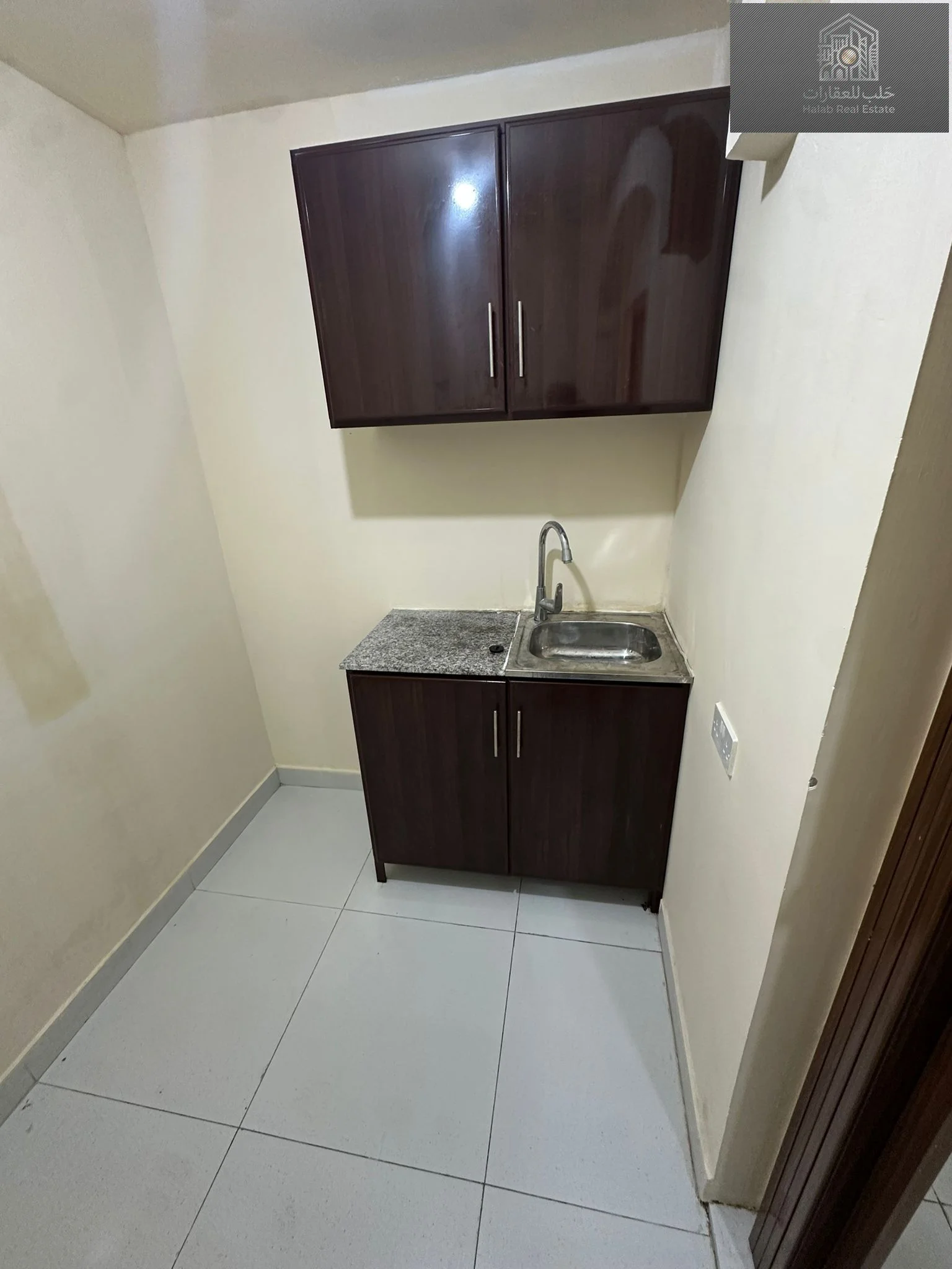 1-Bedroom Apartment for Rent in Maither Al Janoubi | 75 sqm | Electricity Included