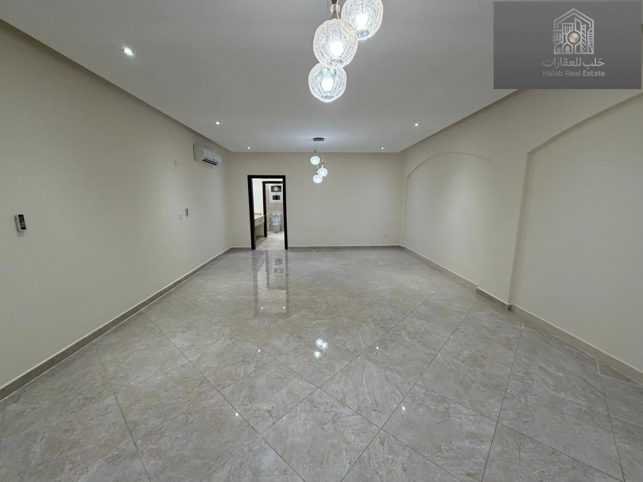 Spacious 6-Bedroom Villa for Rent in Umm Salal Ali | Large Yard