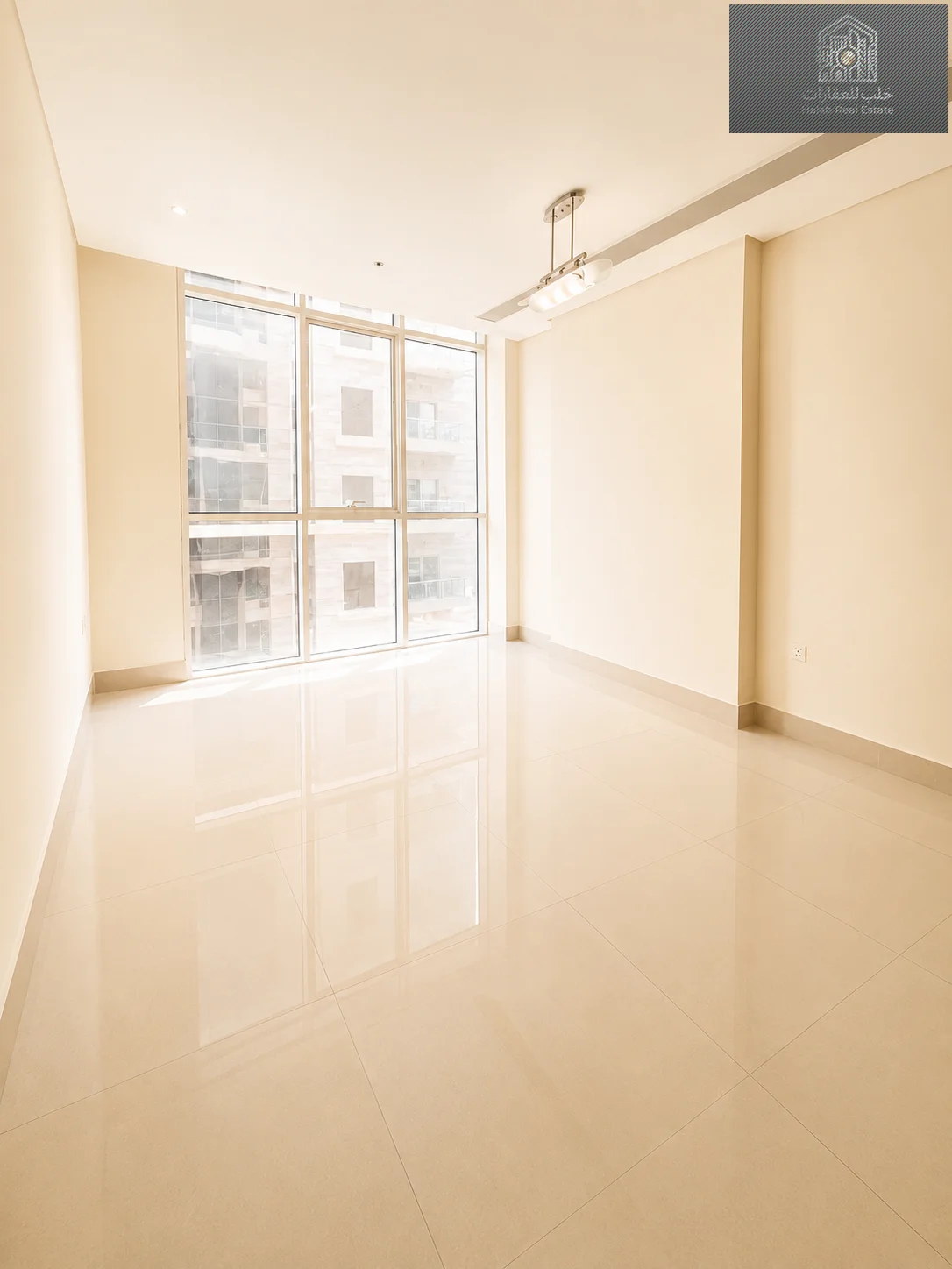 Spacious 2-bedroom apartment with balcony in Seef Lusail Tower 1 - view 1
