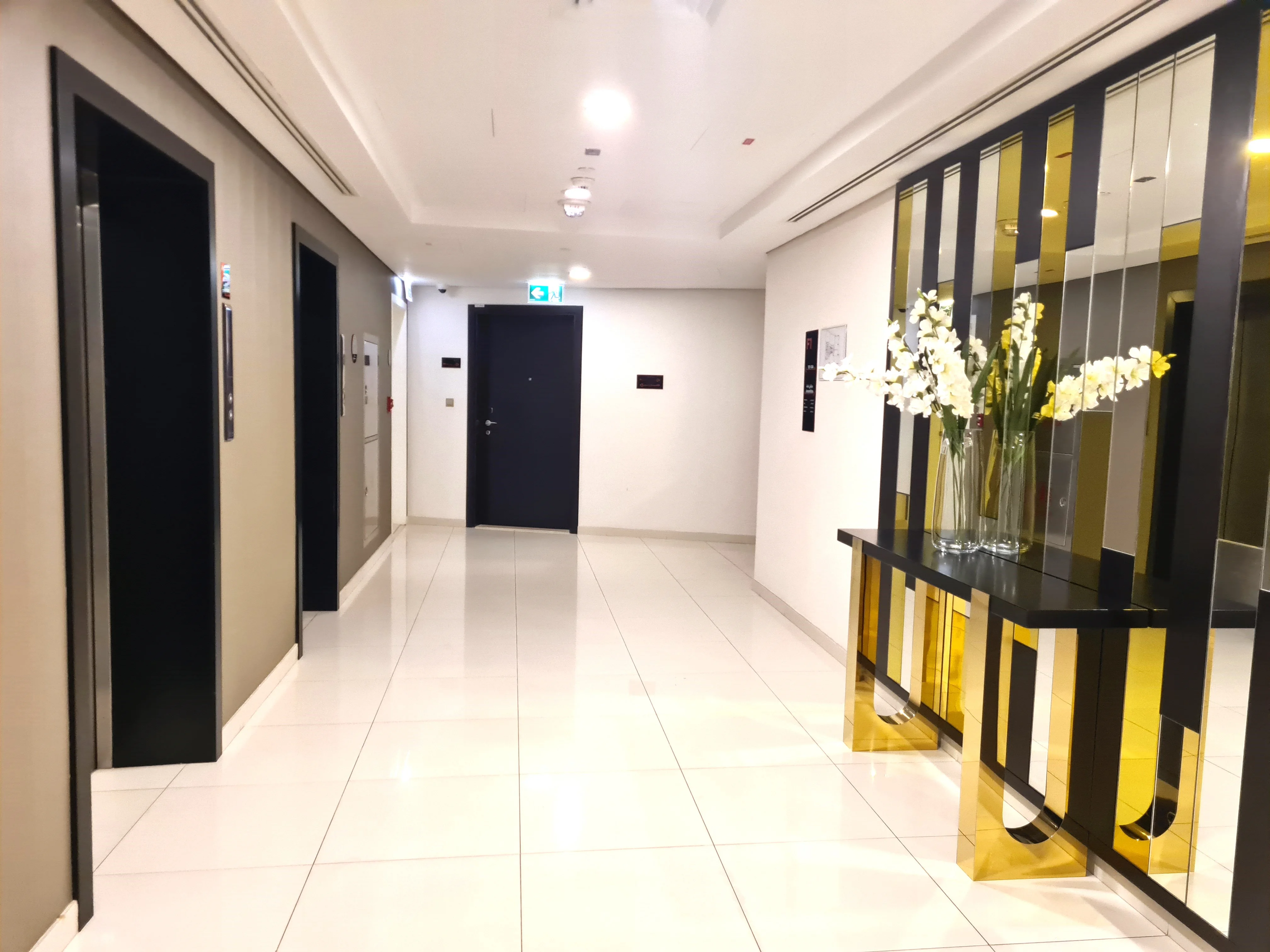 BEACHFRONT 2BR APT WITH BALCONY + FACILITIES| LUSAIL WATERFRONT