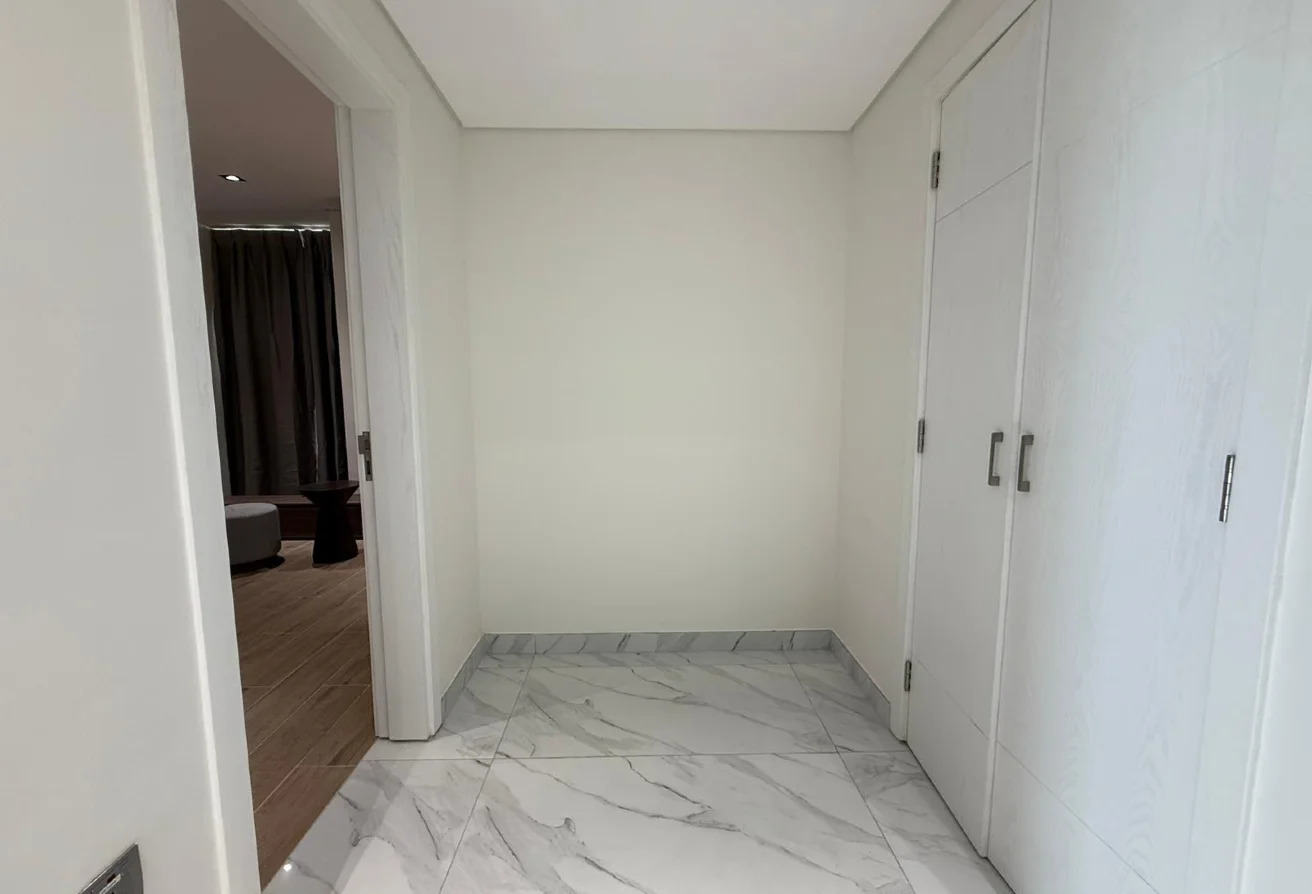 Brand New Ready to move 1bhk sale in yasmeen city