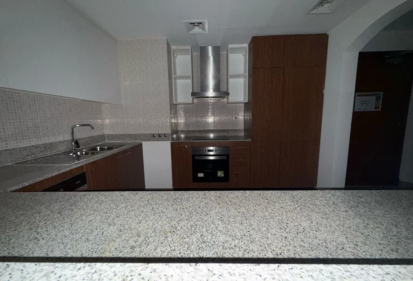 1 BHK +OFFICE SEMI FURNISHED