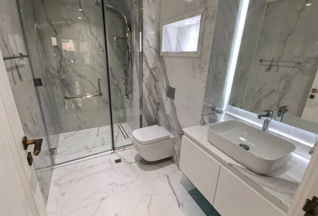 UPDATED 2BR WITH BELCONY SEA VIEW&MARINA VIEW