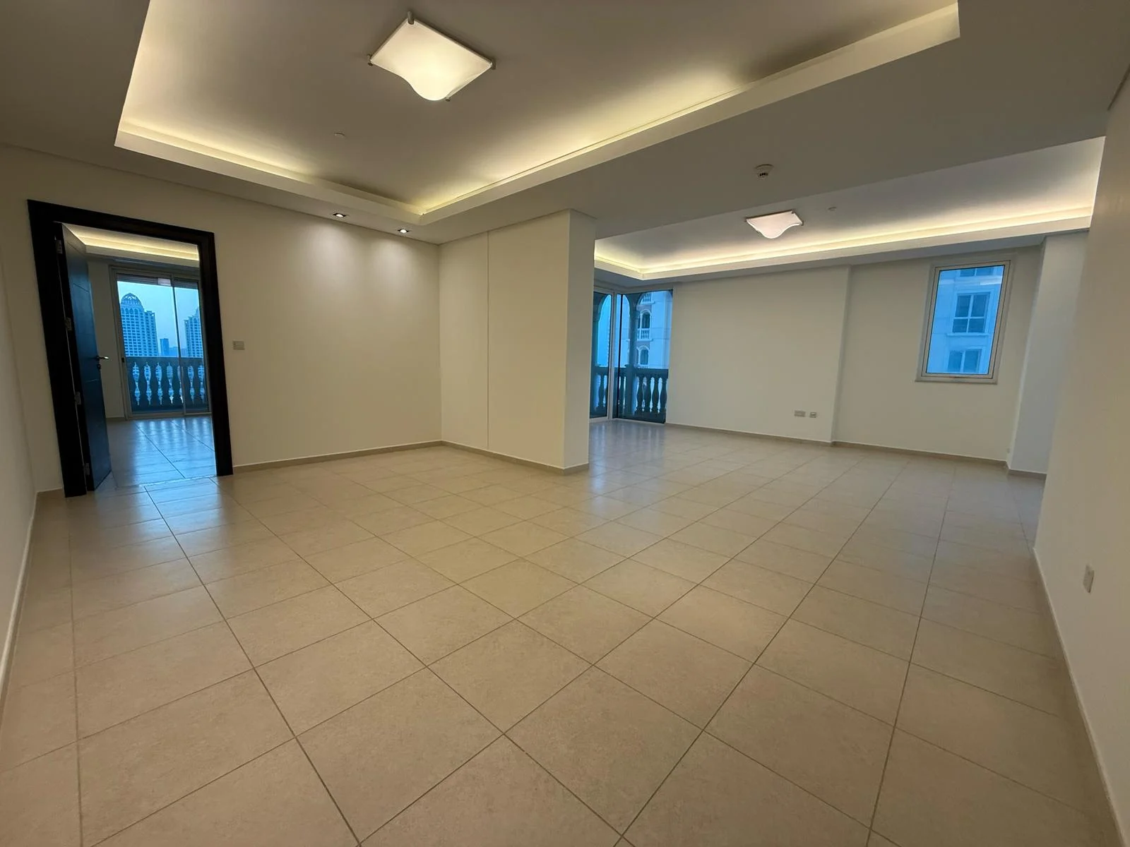 2 BHK +OFFICE FULLY MRNIA VIEW
