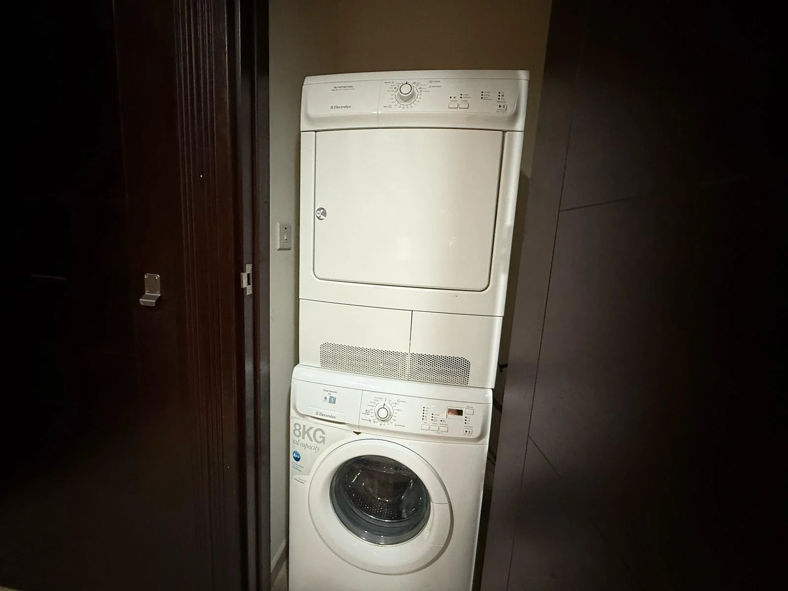 2 BHK +OFFICE FULLY MRNIA VIEW