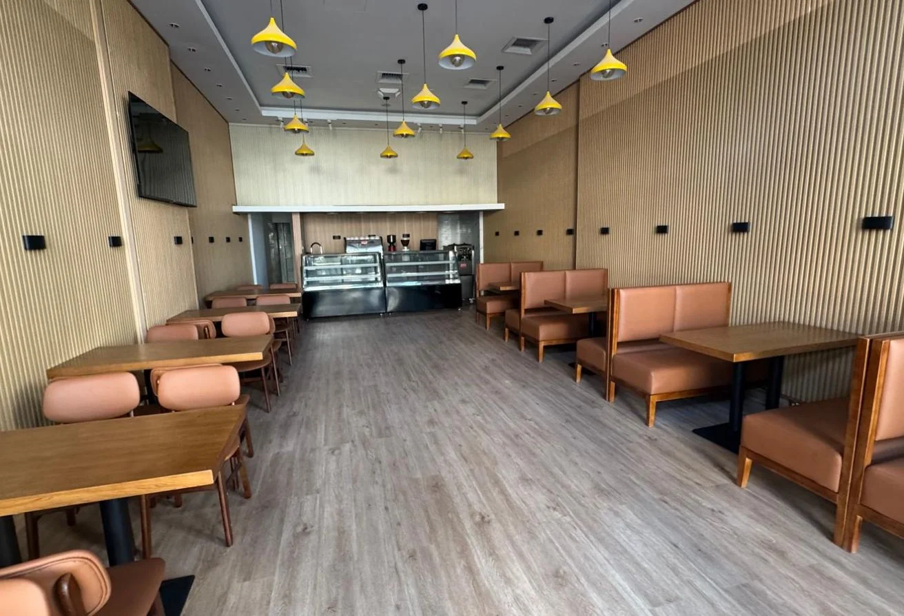 Turnkey Coffee Shop Transfer, Lease QAR 12,000