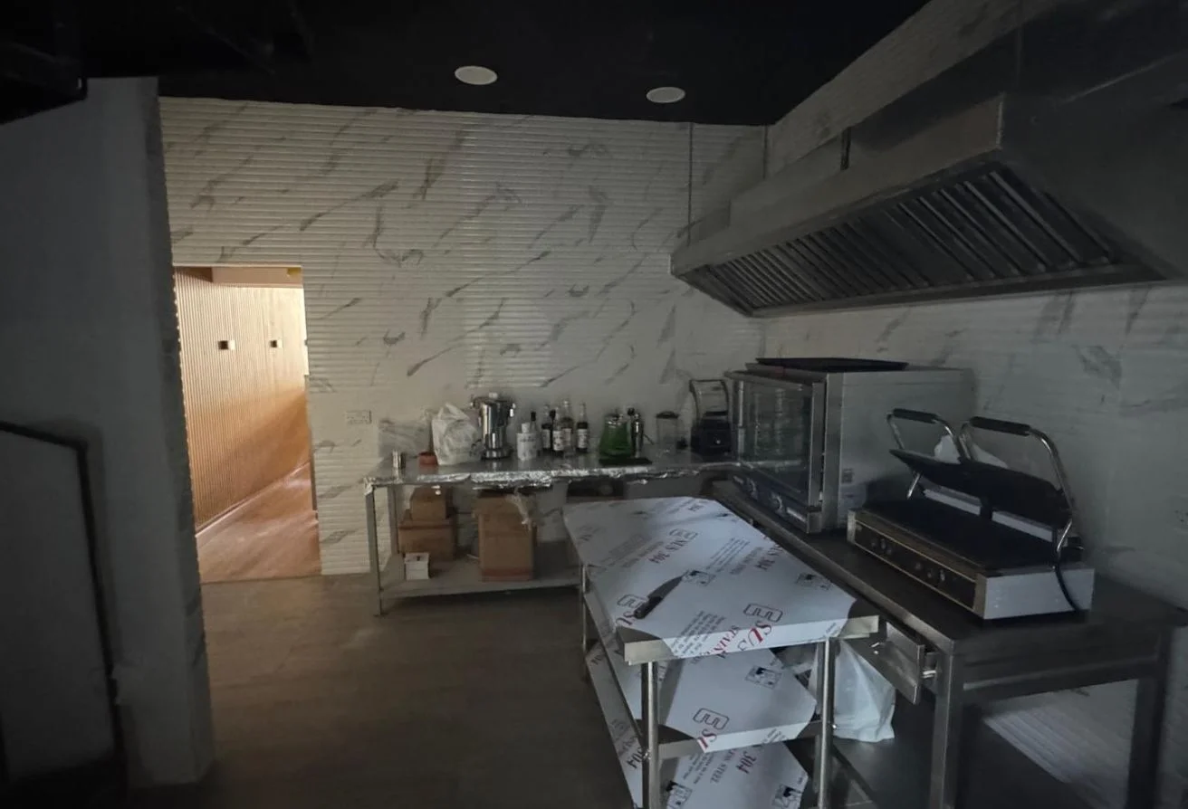 Turnkey Coffee Shop Transfer, Lease QAR 12,000