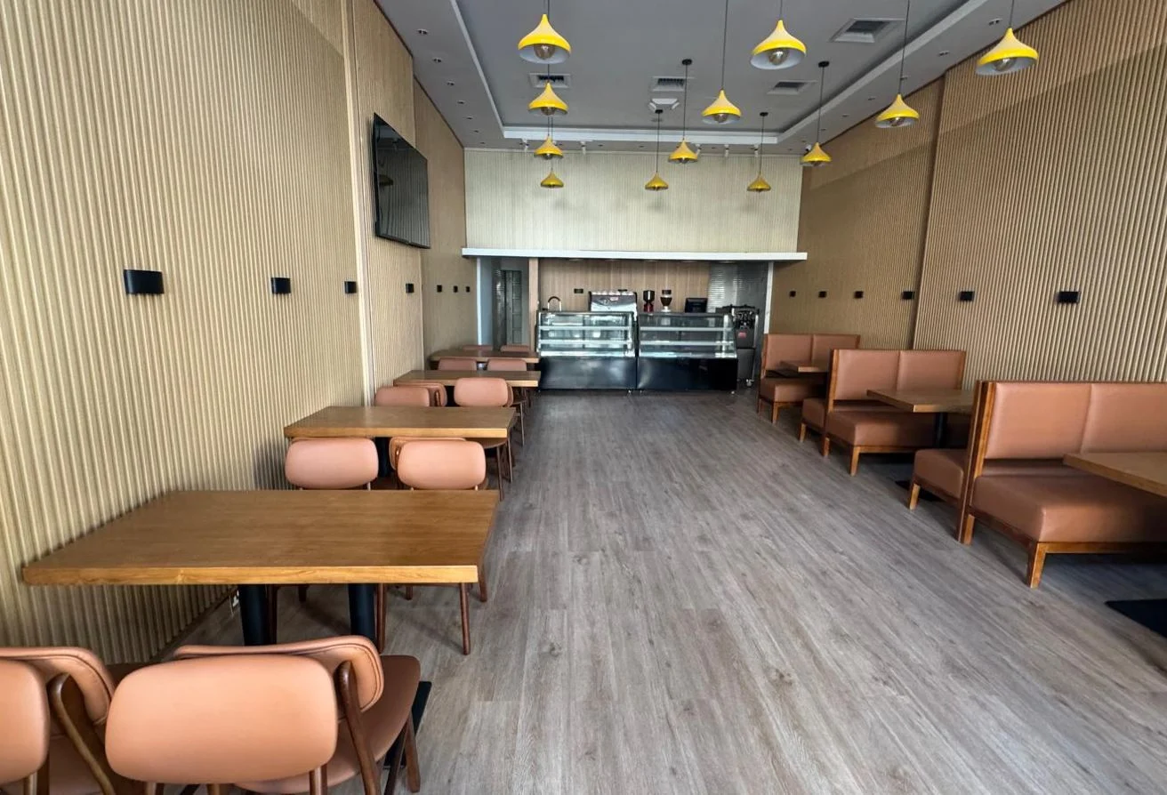 Turnkey Coffee Shop Transfer, Lease QAR 12,000