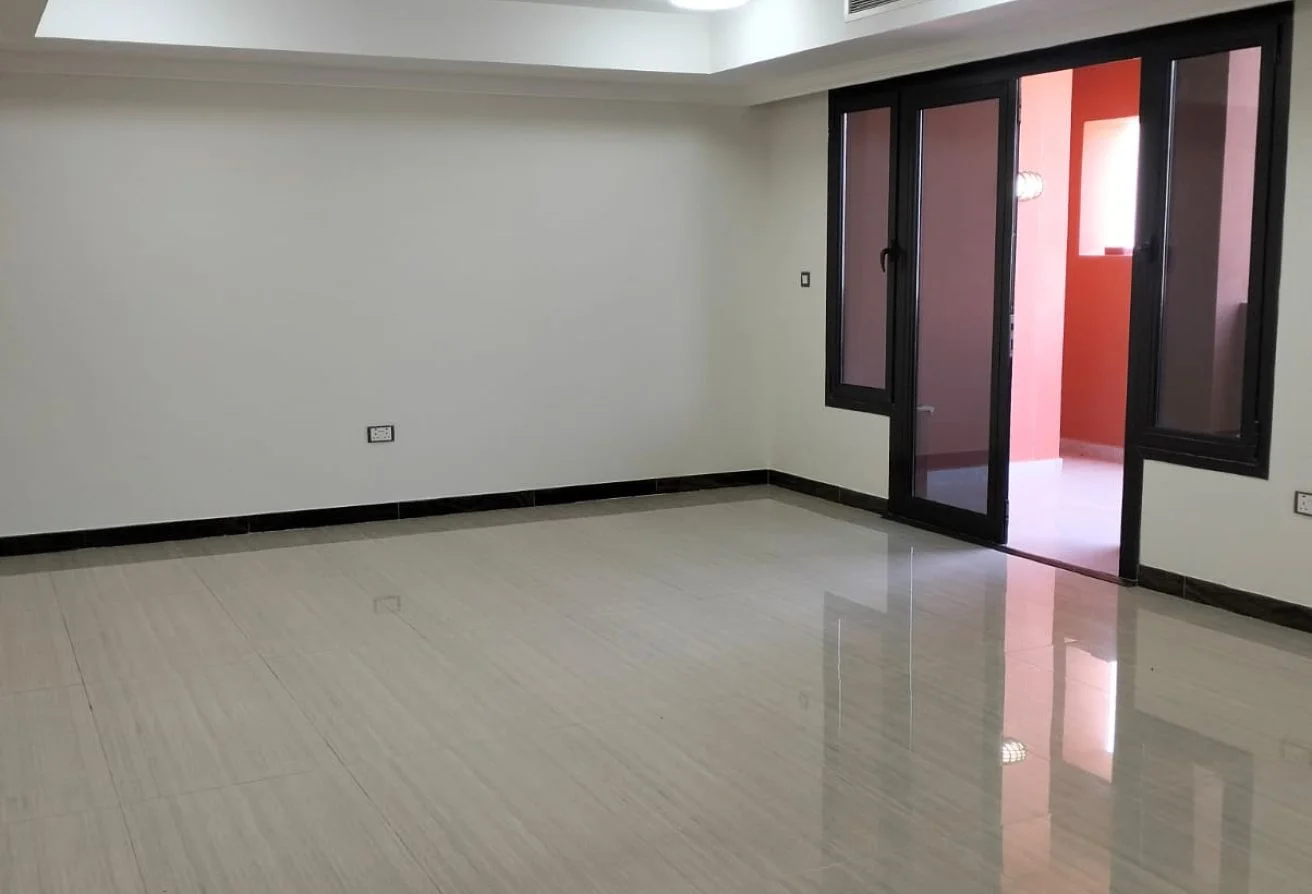 2BHK Semi-Furnished | Tower  Porto Arabia