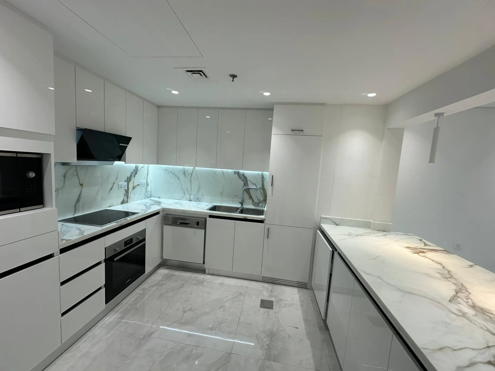 Beautifully renovated | 2BHK apartment for sale
