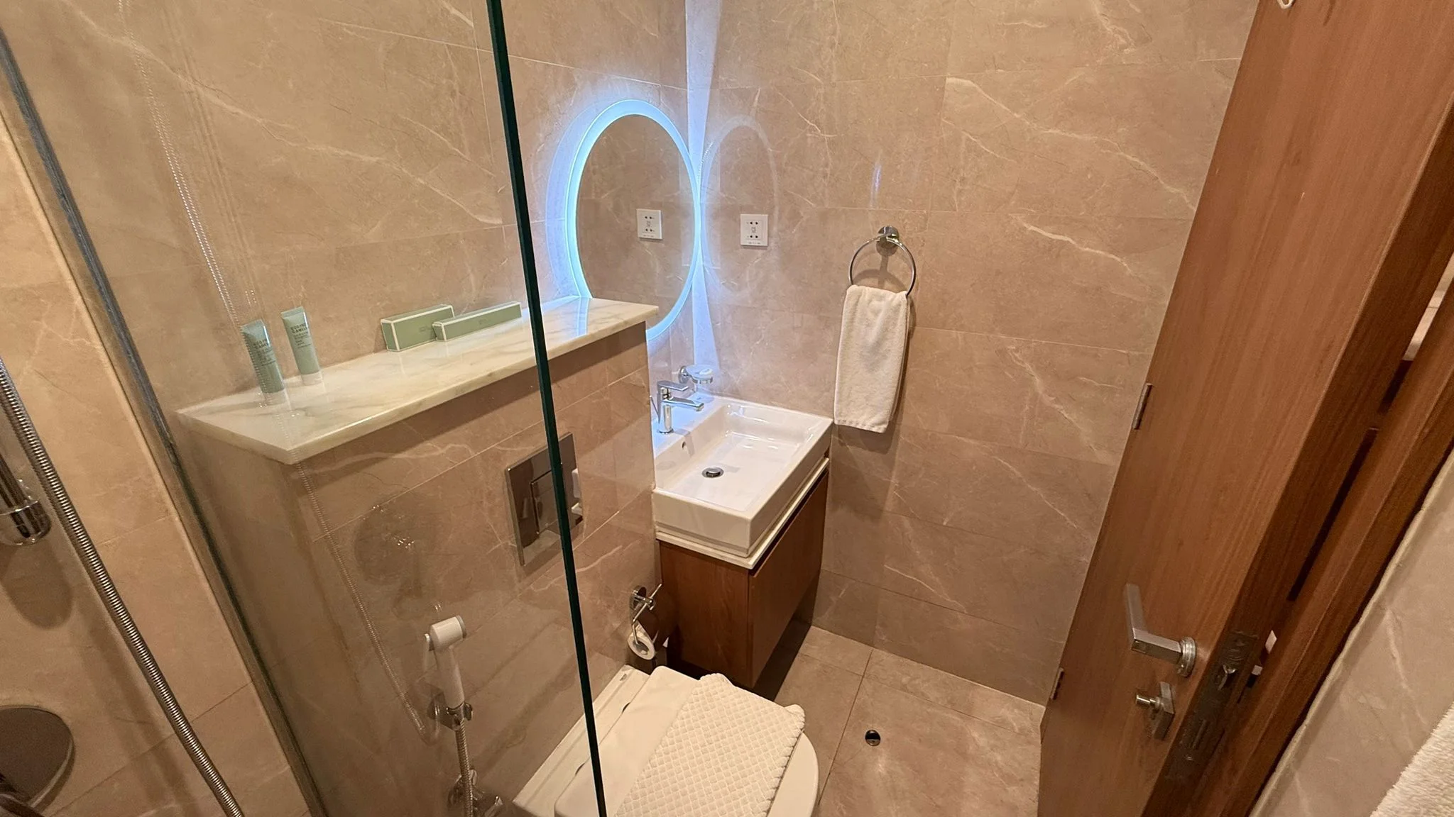 1 bhk in mansoura fully furnished luxury apartment