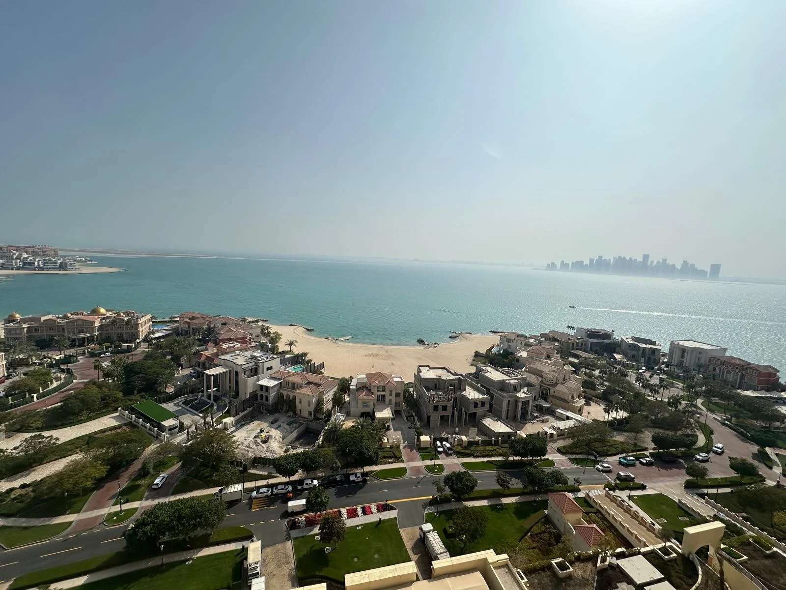 Luxury studio apartment with sea view and balcony