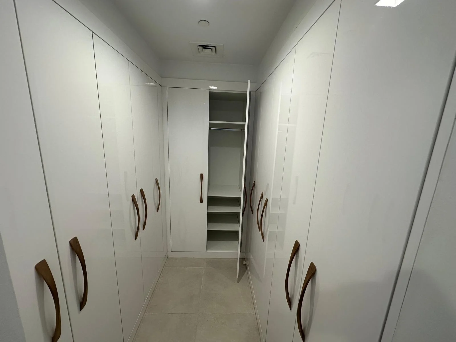 Luxury studio apartment with sea view and balcony
