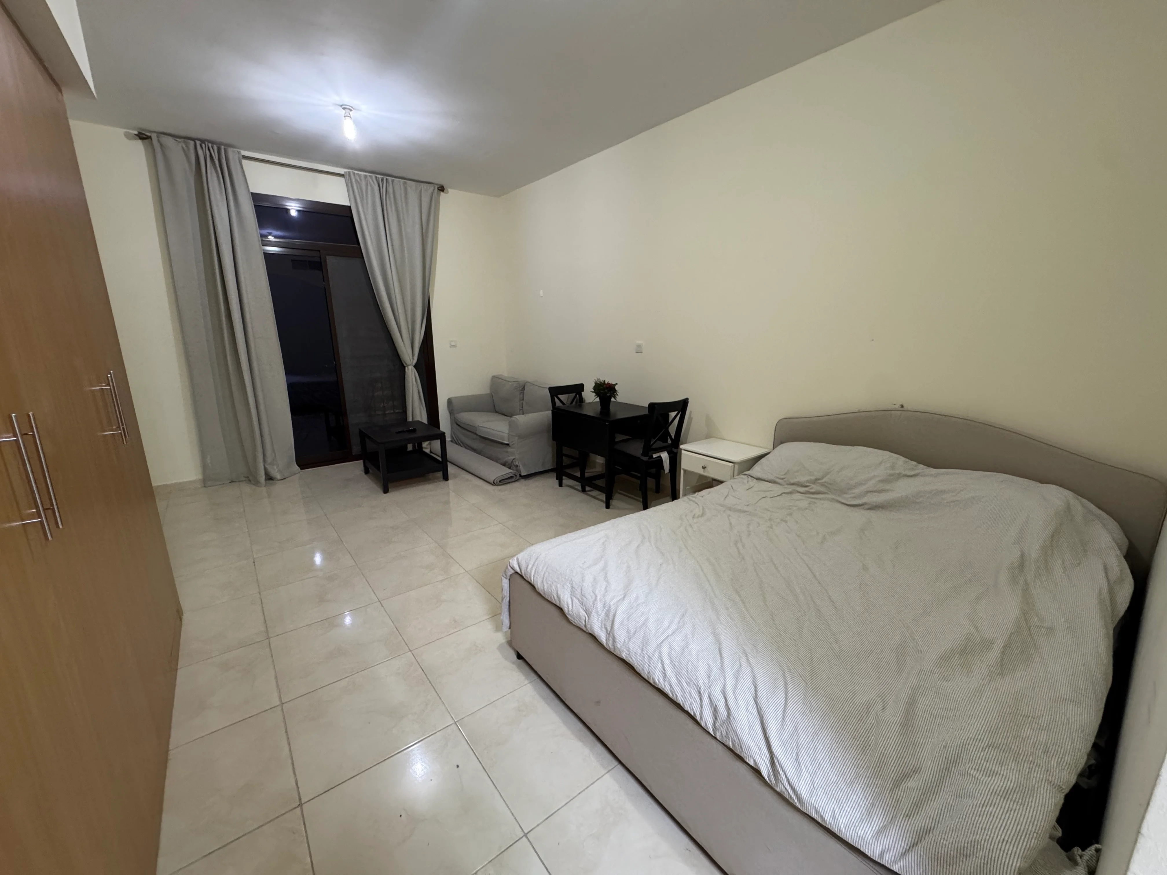 COZY STUDIO FULLY FURNISHED WITH BALCONY