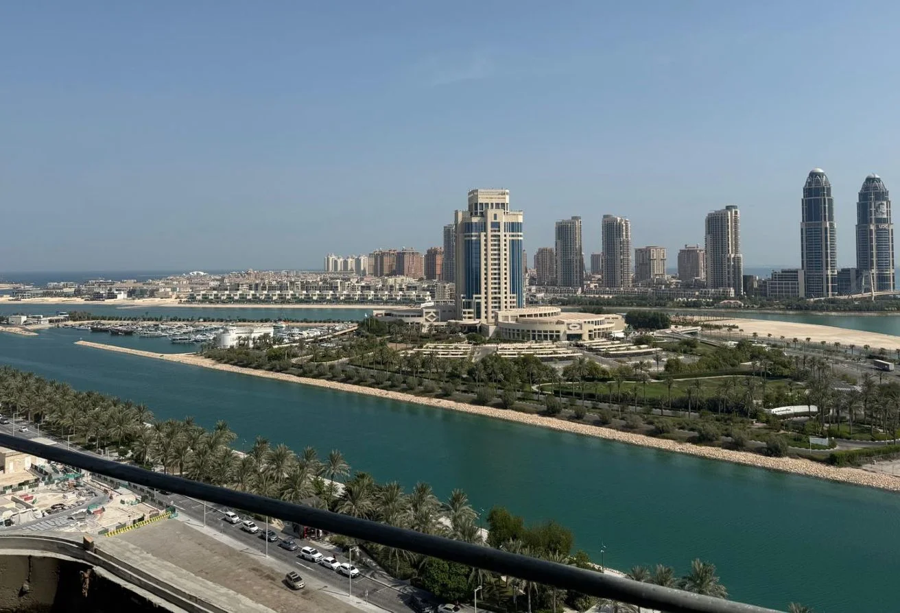 SPECIOUS 1BHK APARTMENT FOR SALE IN MARINA |