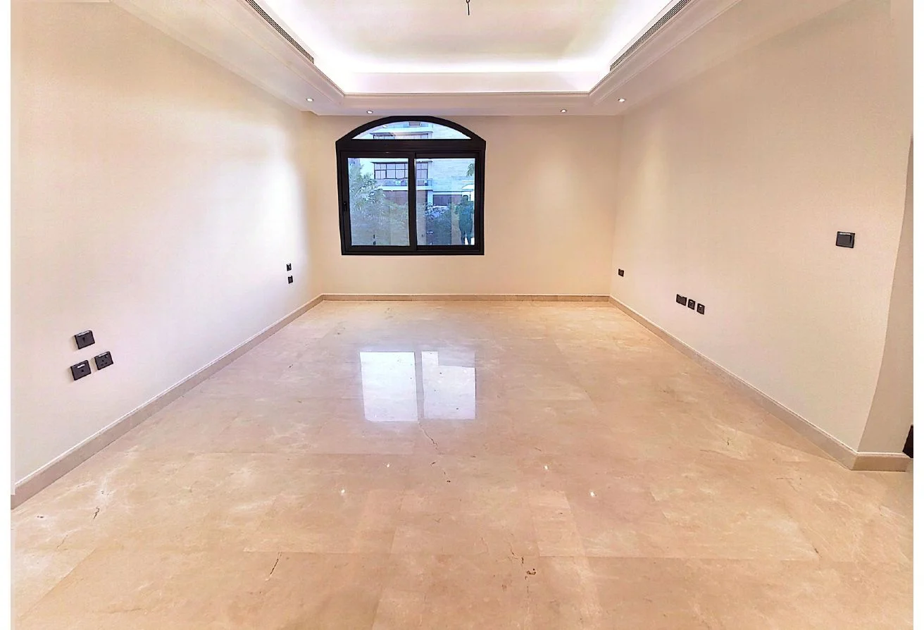 Ultra Luxury Beachfront Villa | 6BR| QAR 17M