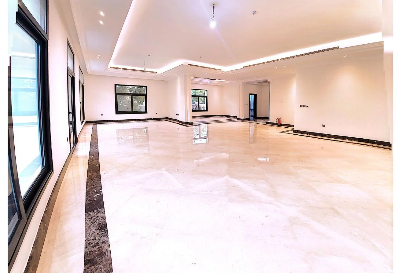 Ultra Luxury Beachfront Villa | 6BR| QAR 17M