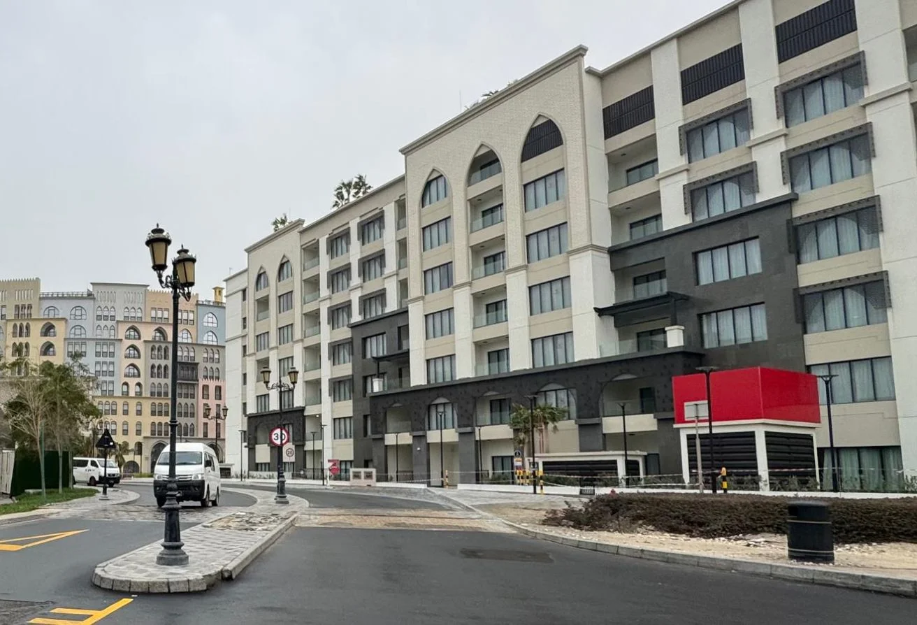 Semi-Fitted Retail Shop for Rent/ The Pearl