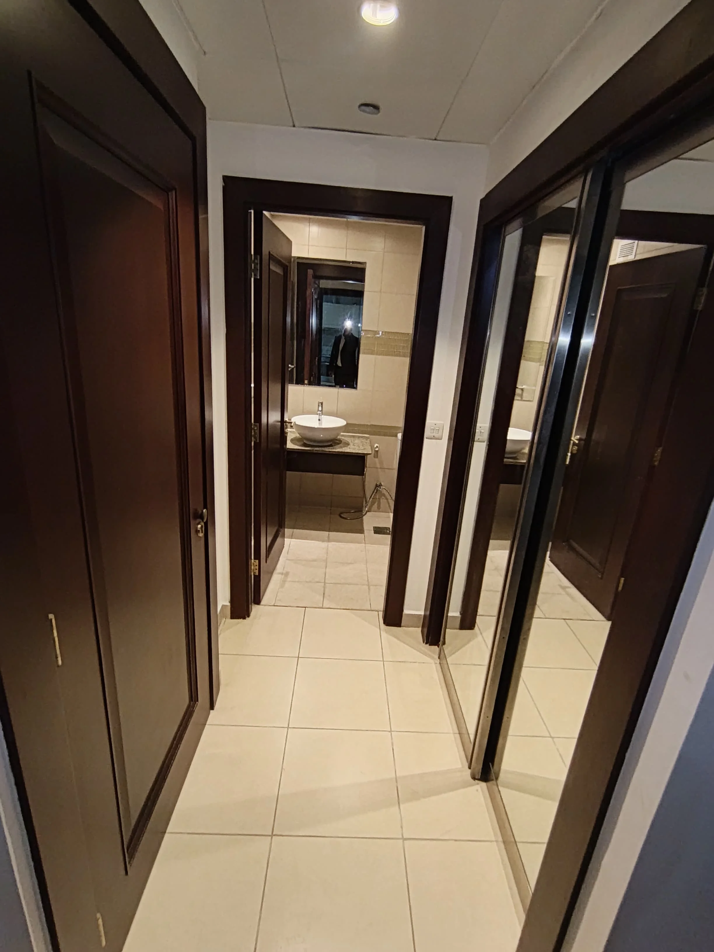 COZY ONE BEDROOM FULLY FURNISHED WITH BALCONY
