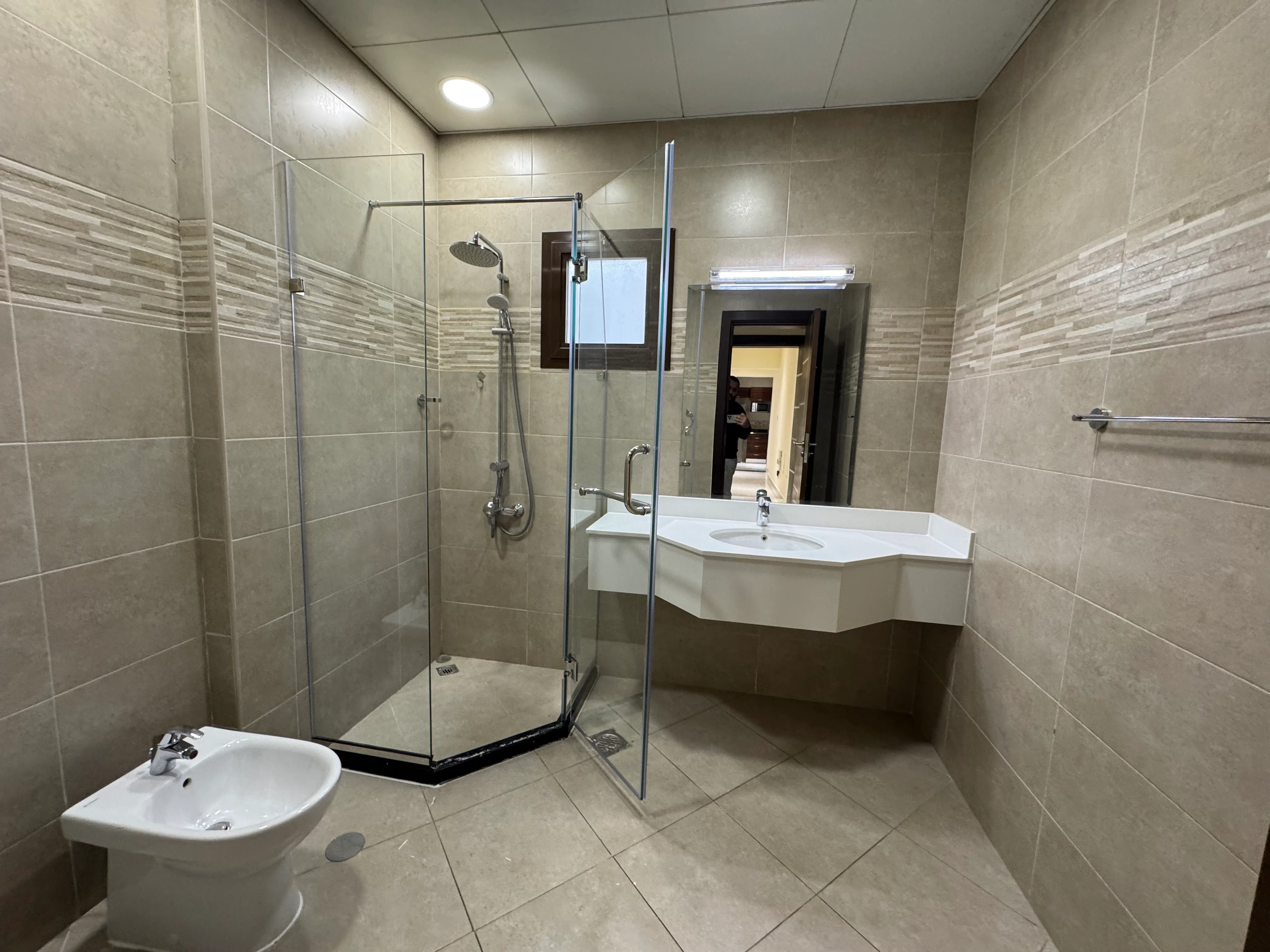 BRAND NEW 3BEDROOM FULLY FURNISHED BIG SIZE