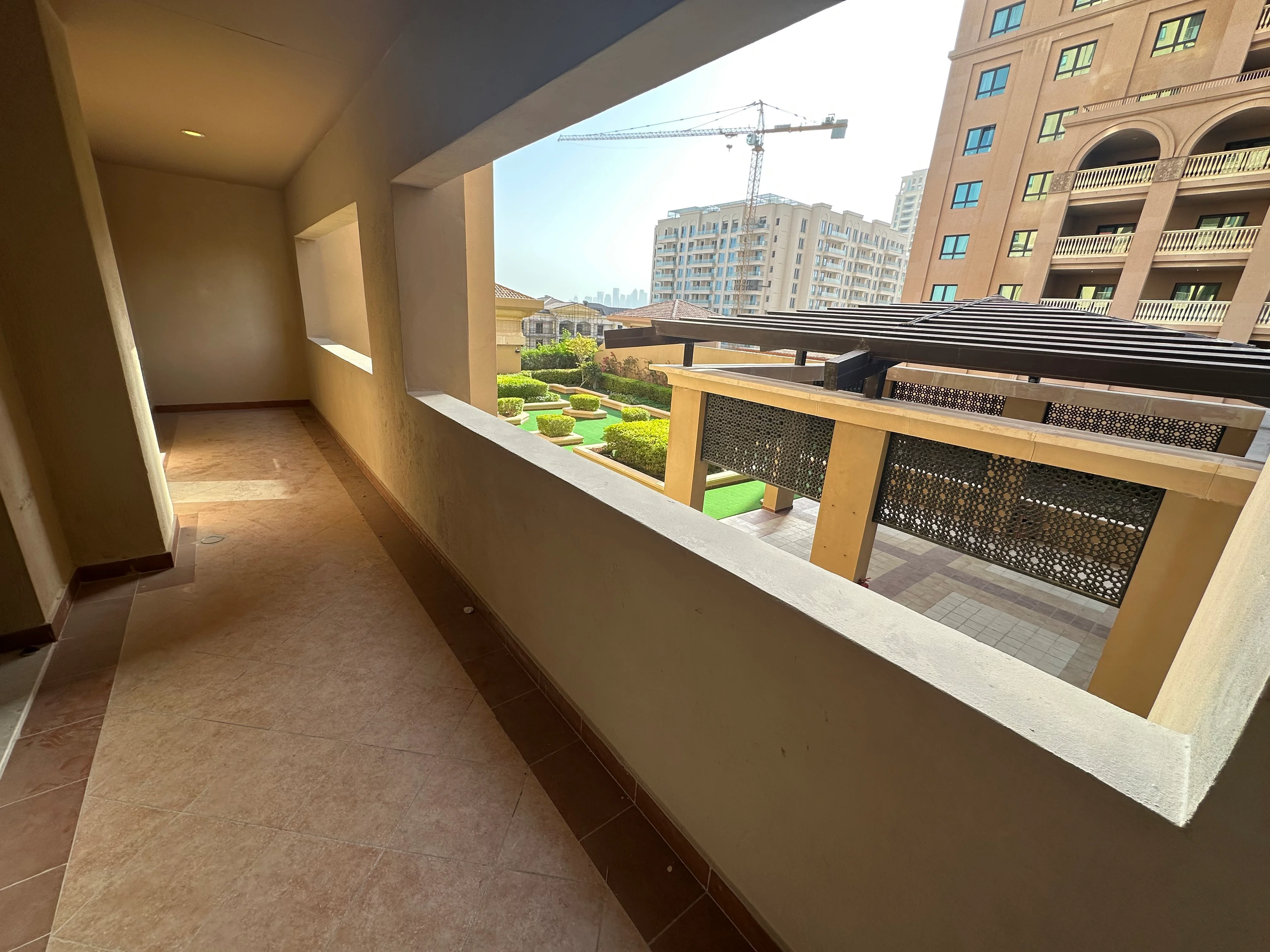 1+Office Brand New Side Garden View.