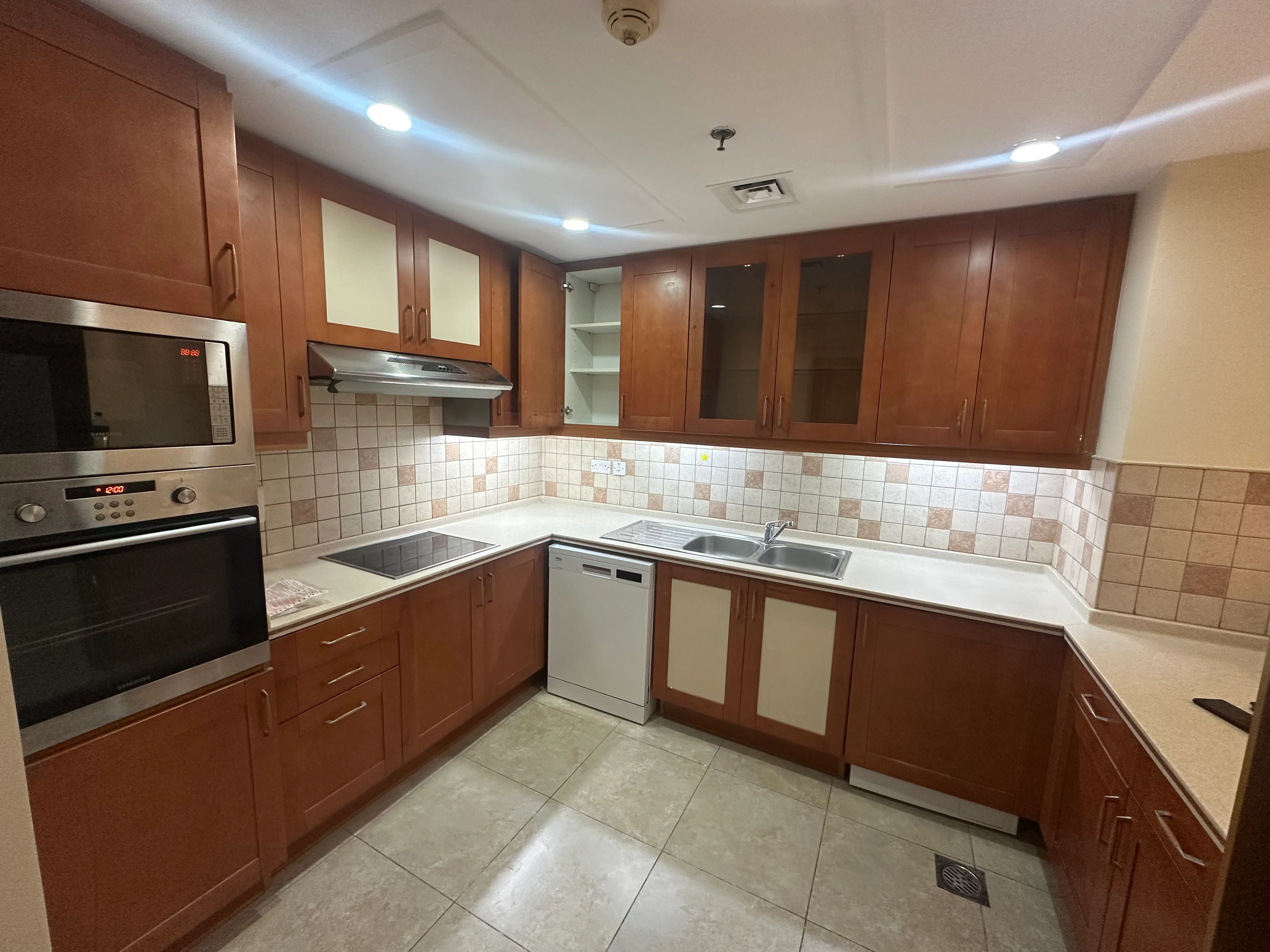 2 Bedroom | Higher Floor | Side Marina View
