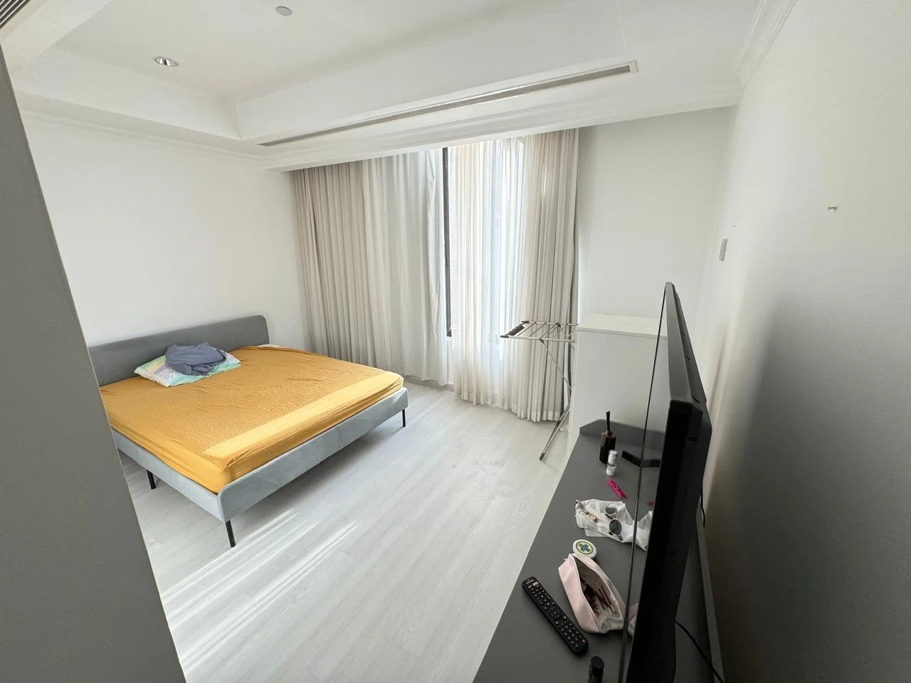 LUXURY ONE BEDROOM FULLY FURNISHED FRENCH STYLE