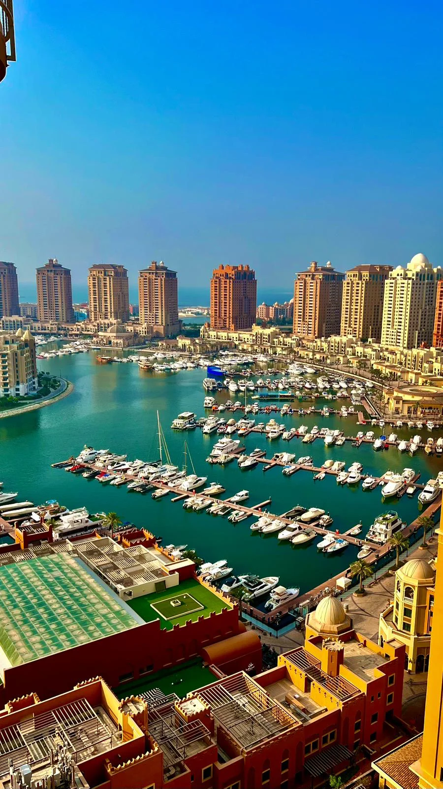 ELEGANT 1 BEDROOM FULLY FURNISHED WITH BALCONY