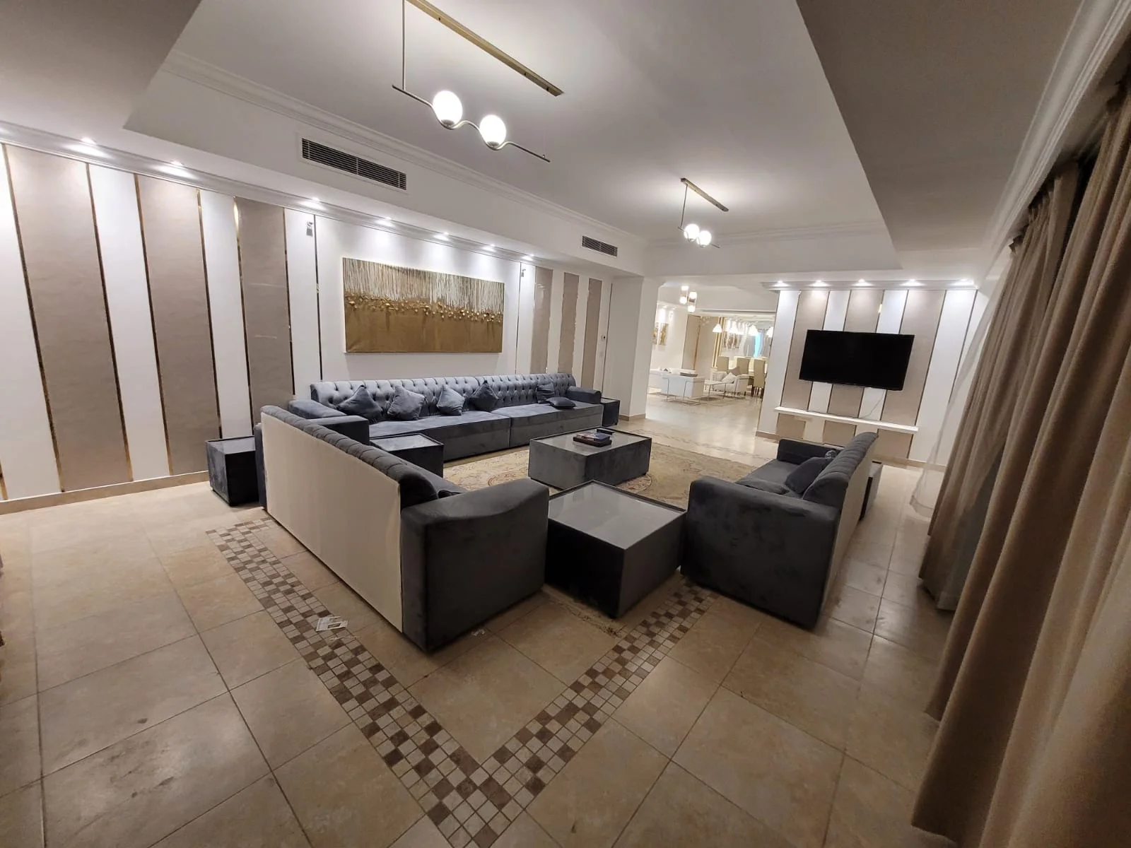 LUXURY 3BHK+MAID IN PRIME LOCATION