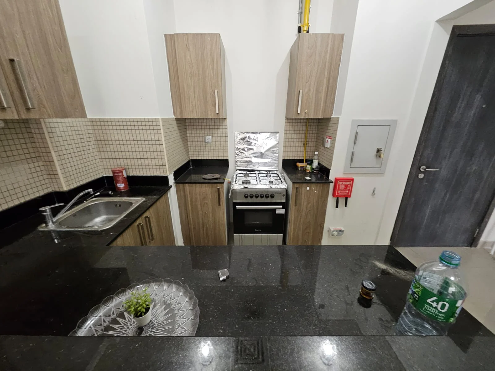 CLASSIC 1BEDROOM SEMI FURNISHED WITH BIG TERRACE