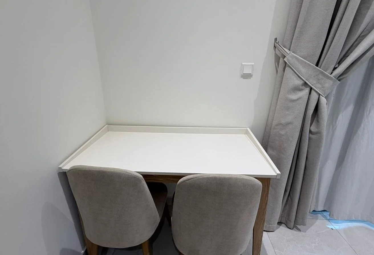Spacious 2 Bedroom Apartment for RESALE