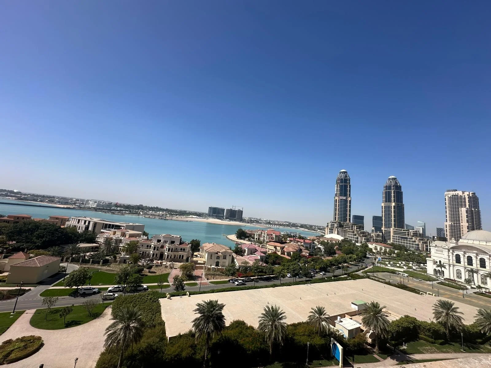 Spacious 2BHK Fully Furnished Apartment | 176 SQM