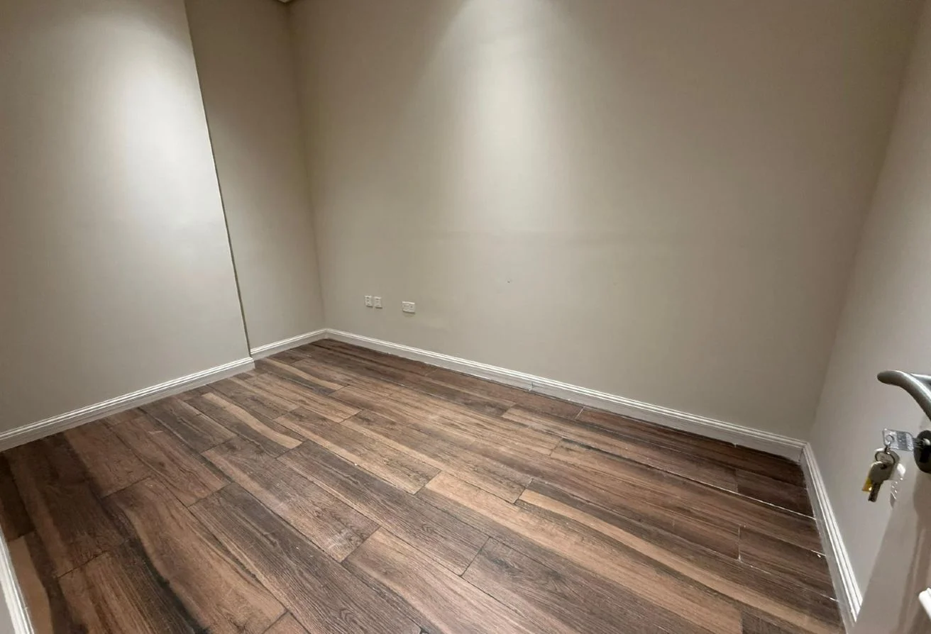 High-Floor 1BHK+Office with Viva Skyline View