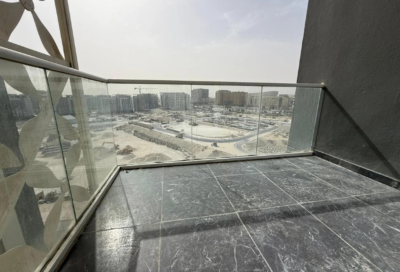 BRAND NEW 1 BHK FULLY FURNISHED IN YASMEEN CITY