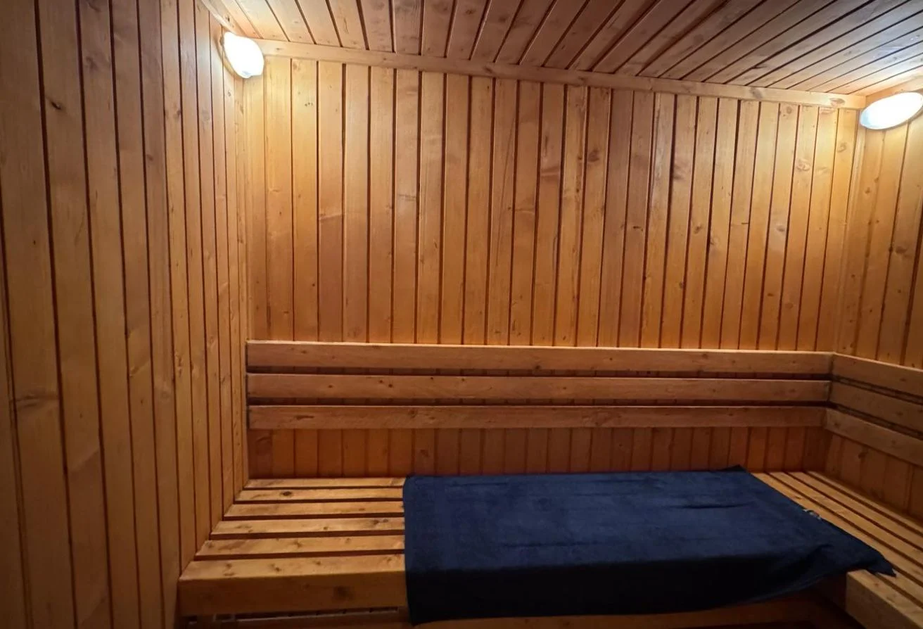 Fitted Space – Massage, Recovery/Multi-Purpose Use