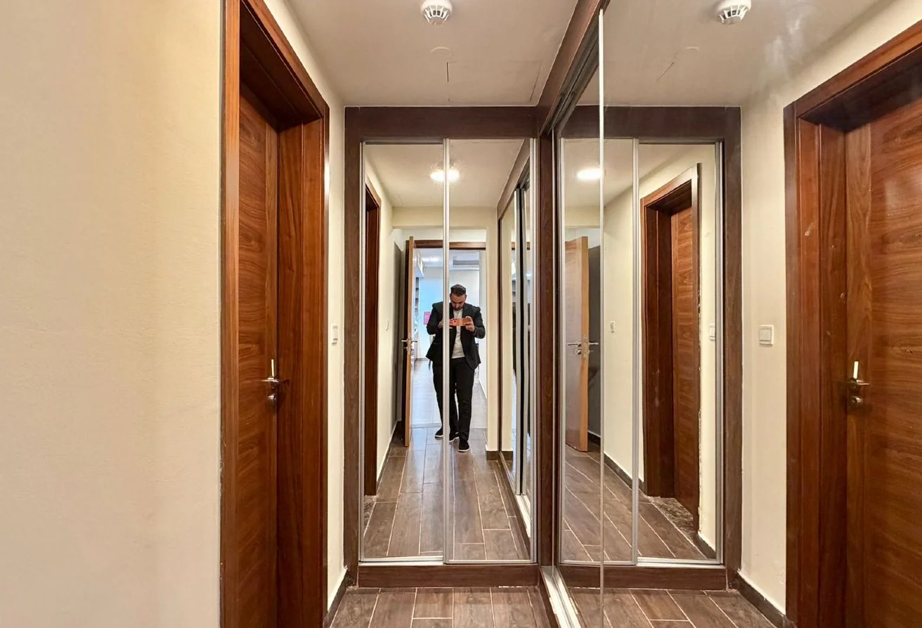 LAVISH FULLY FURNISHED 2BED APARTMENT AVAILABLE
