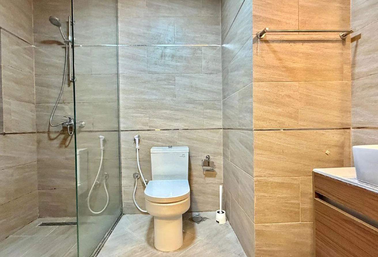 LAVISH FULLY FURNISHED 2BED APARTMENT AVAILABLE