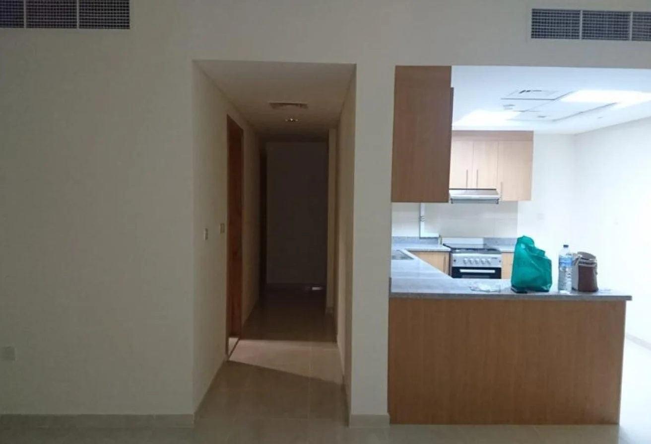 ELEGANT 2 BHK BEST PRICE NEAR TO TRAMSTATION
