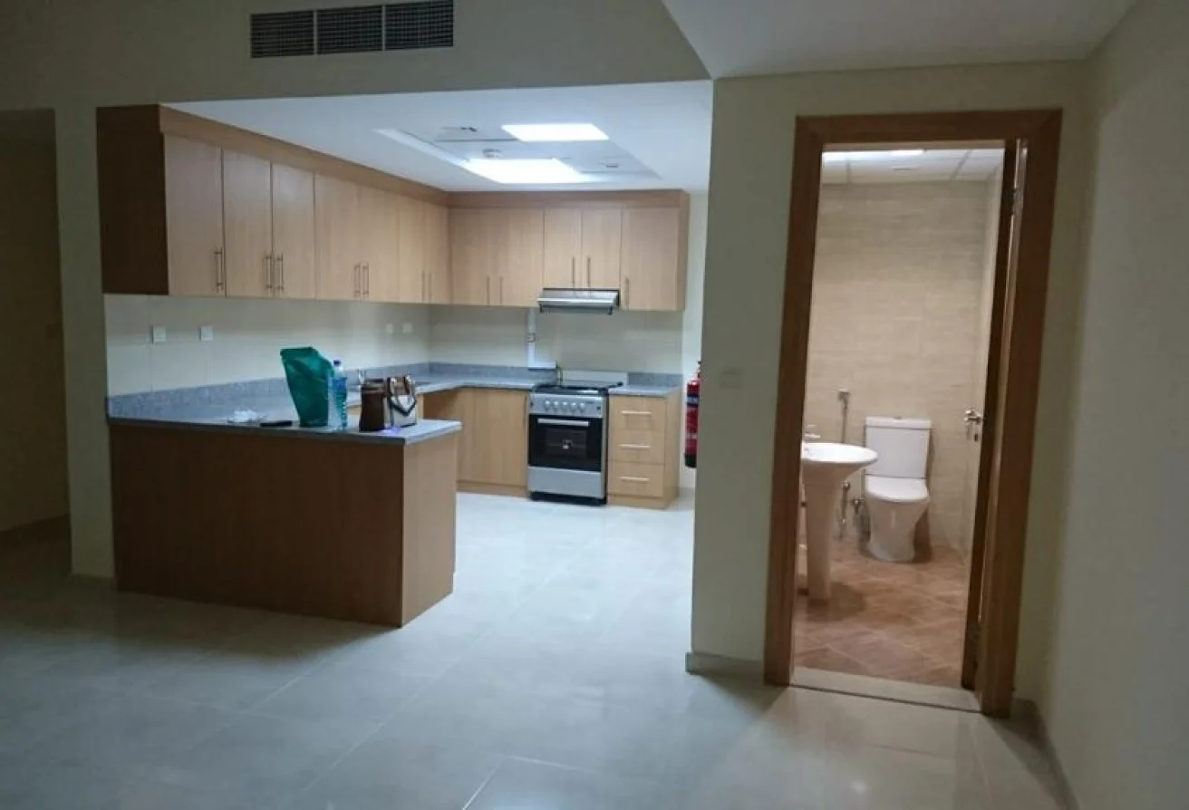 ELEGANT 2 BHK BEST PRICE NEAR TO TRAMSTATION