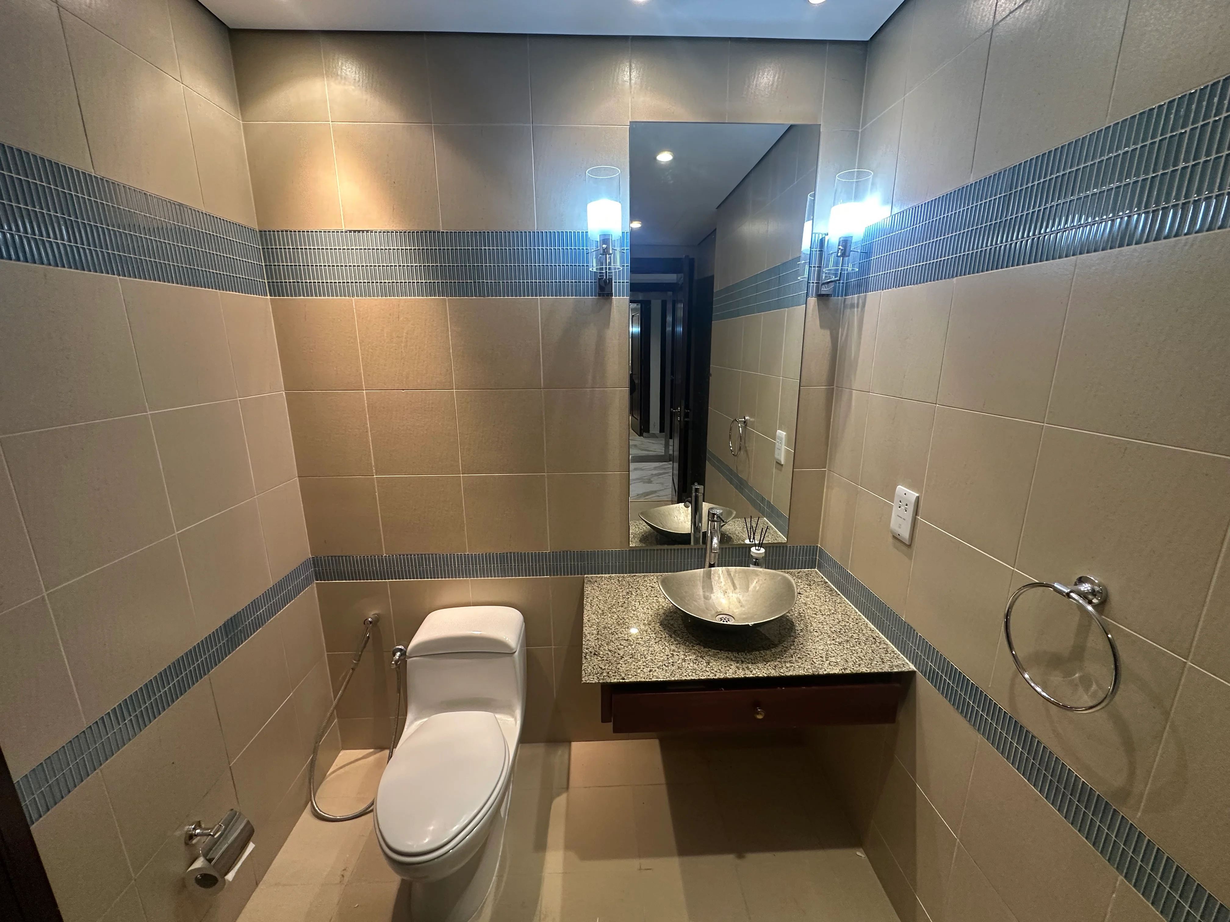 Townhouse Duplex || 4 Bedroom || Marina View