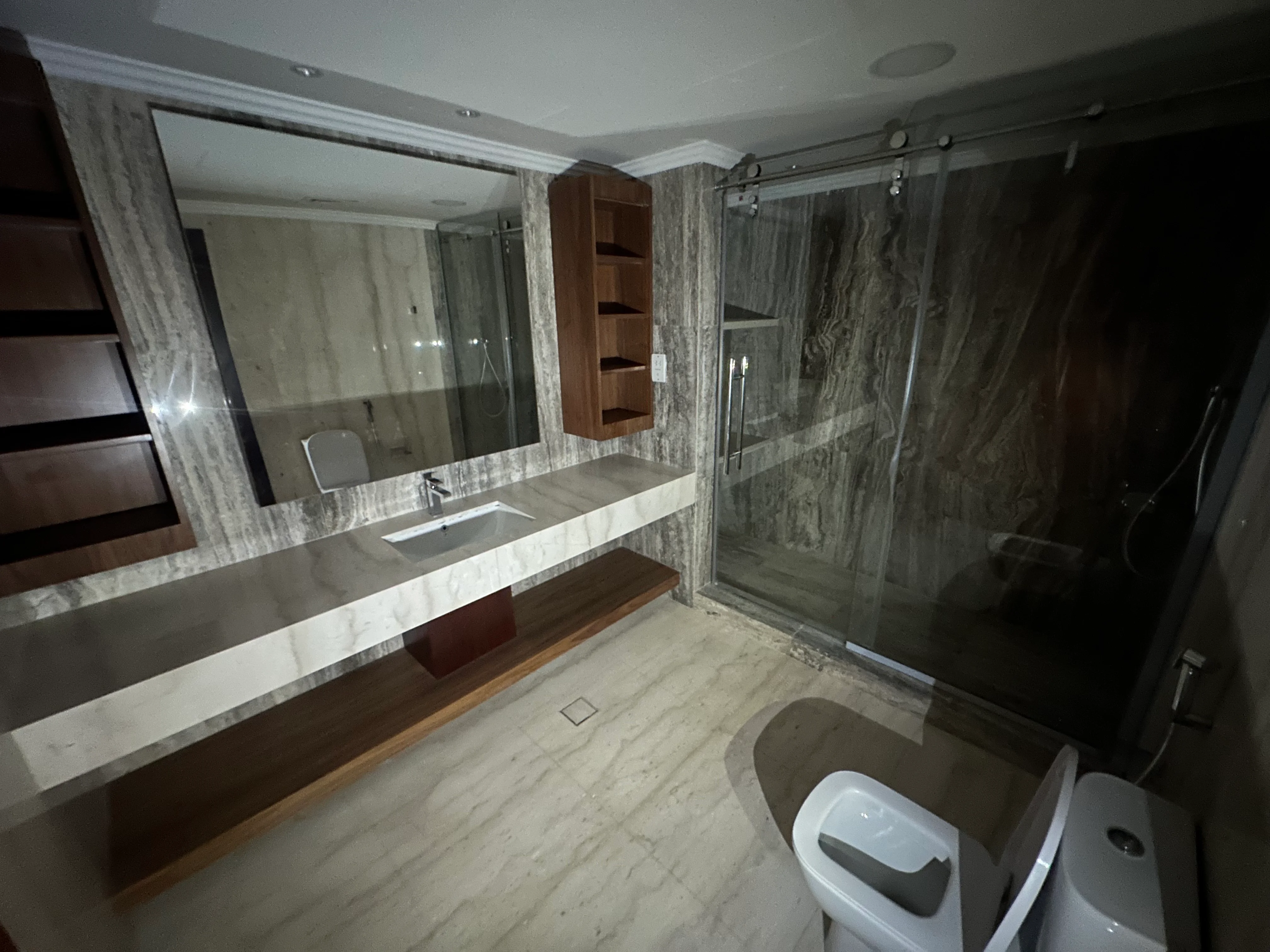 2 Bedroom Semi Furnished Side Sea View