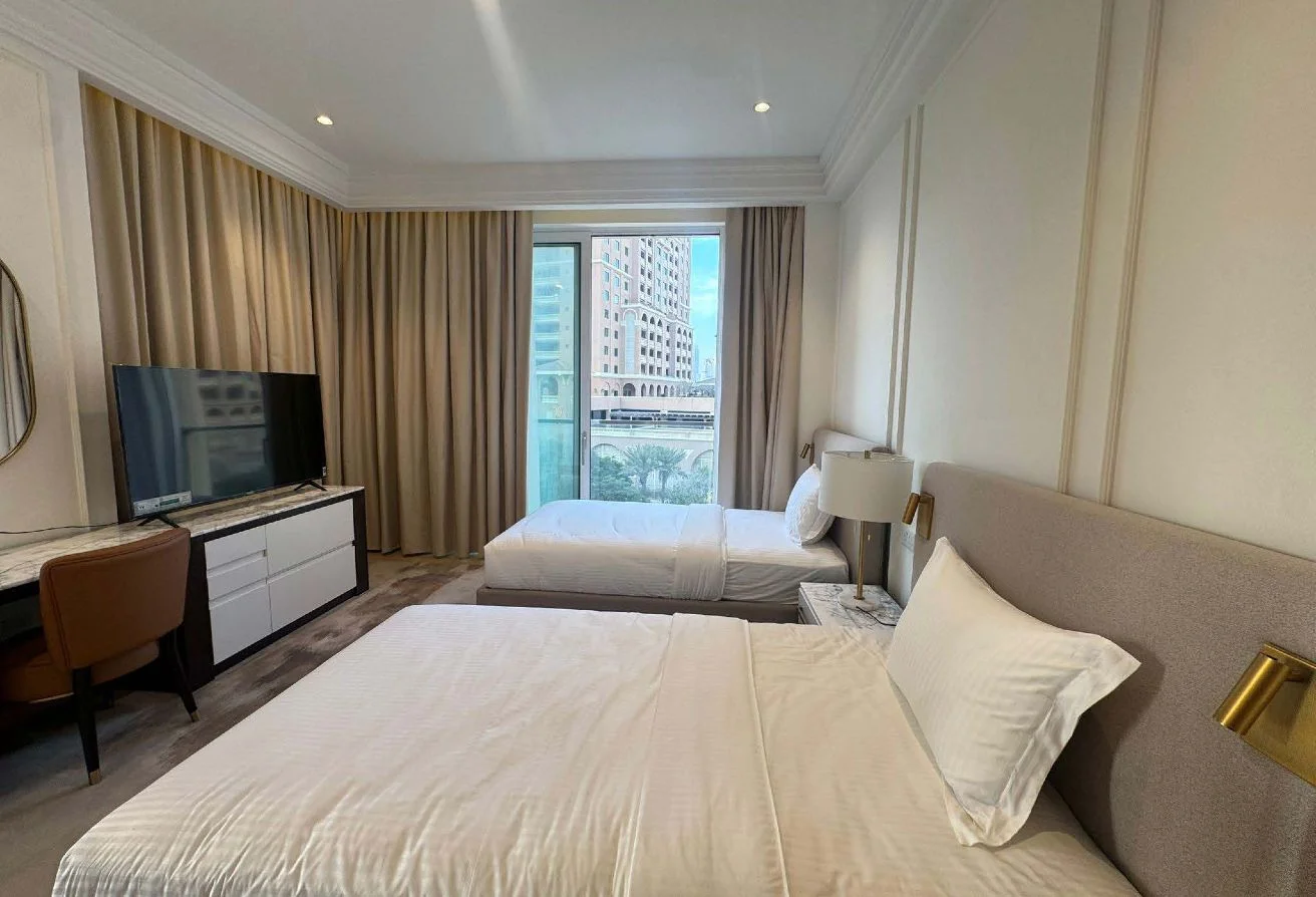 BRAND NEW RESIDENCE IN PEARL WITH A PAYMENT PLAN