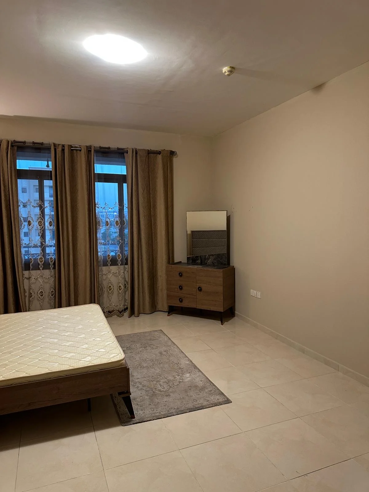 ELEGANT 1BHK FF WITH BALCONY APARTMENT