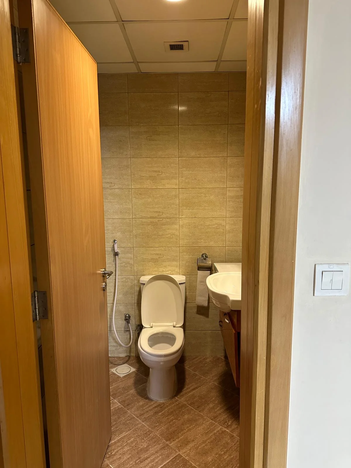 ELEGANT 1BHK FF WITH BALCONY APARTMENT