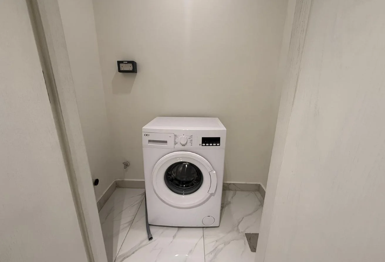 Elegant 2BHK Fully Furnished Brand New YasmenCity